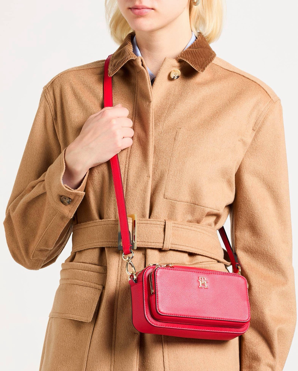 Tommy Hilfiger Barrel Bag