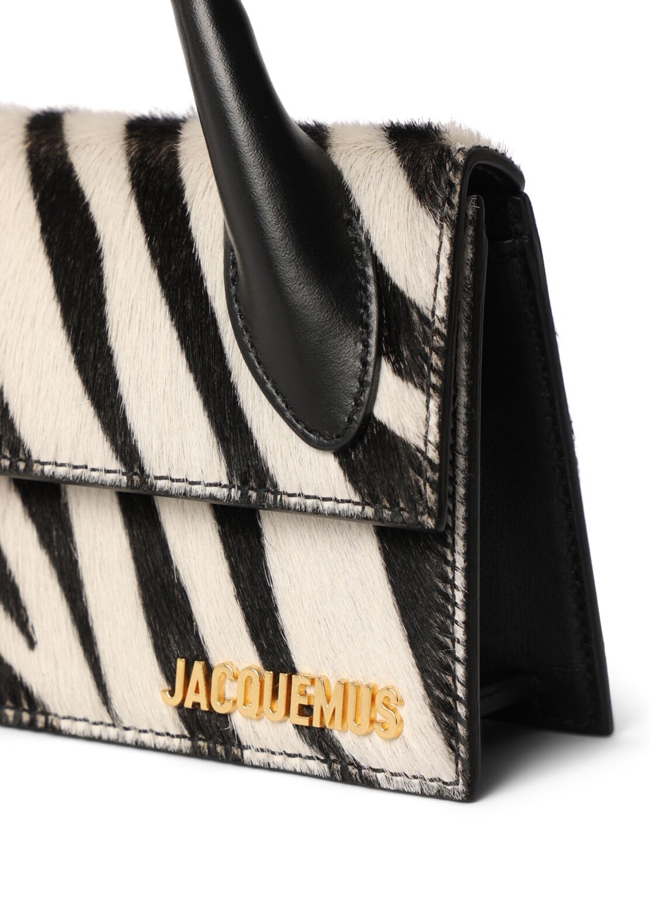 Jacquemus Le Bisou Perle Shoulder Bag