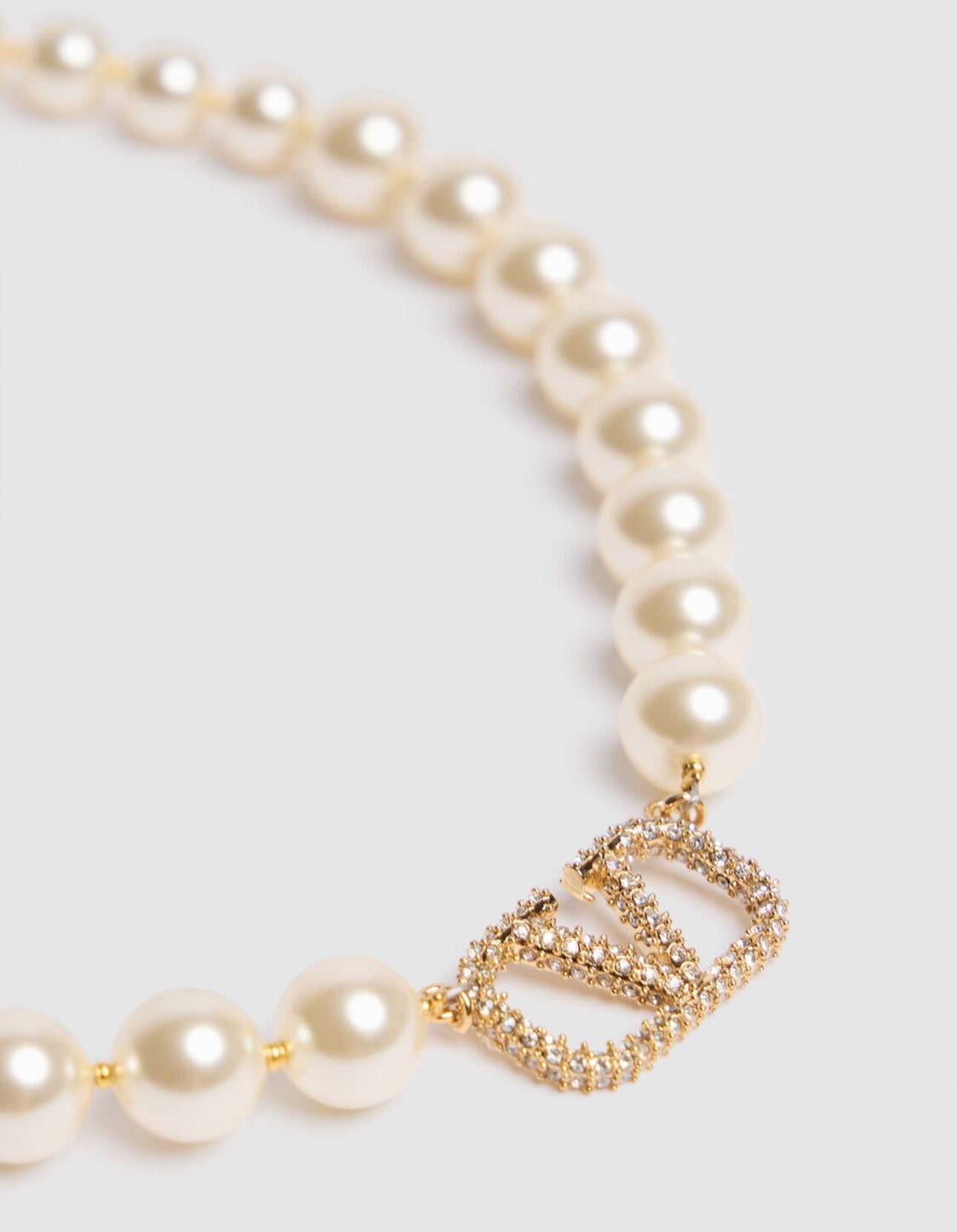 Valentino Garavani V Logo Signature Faux Pearl Necklace