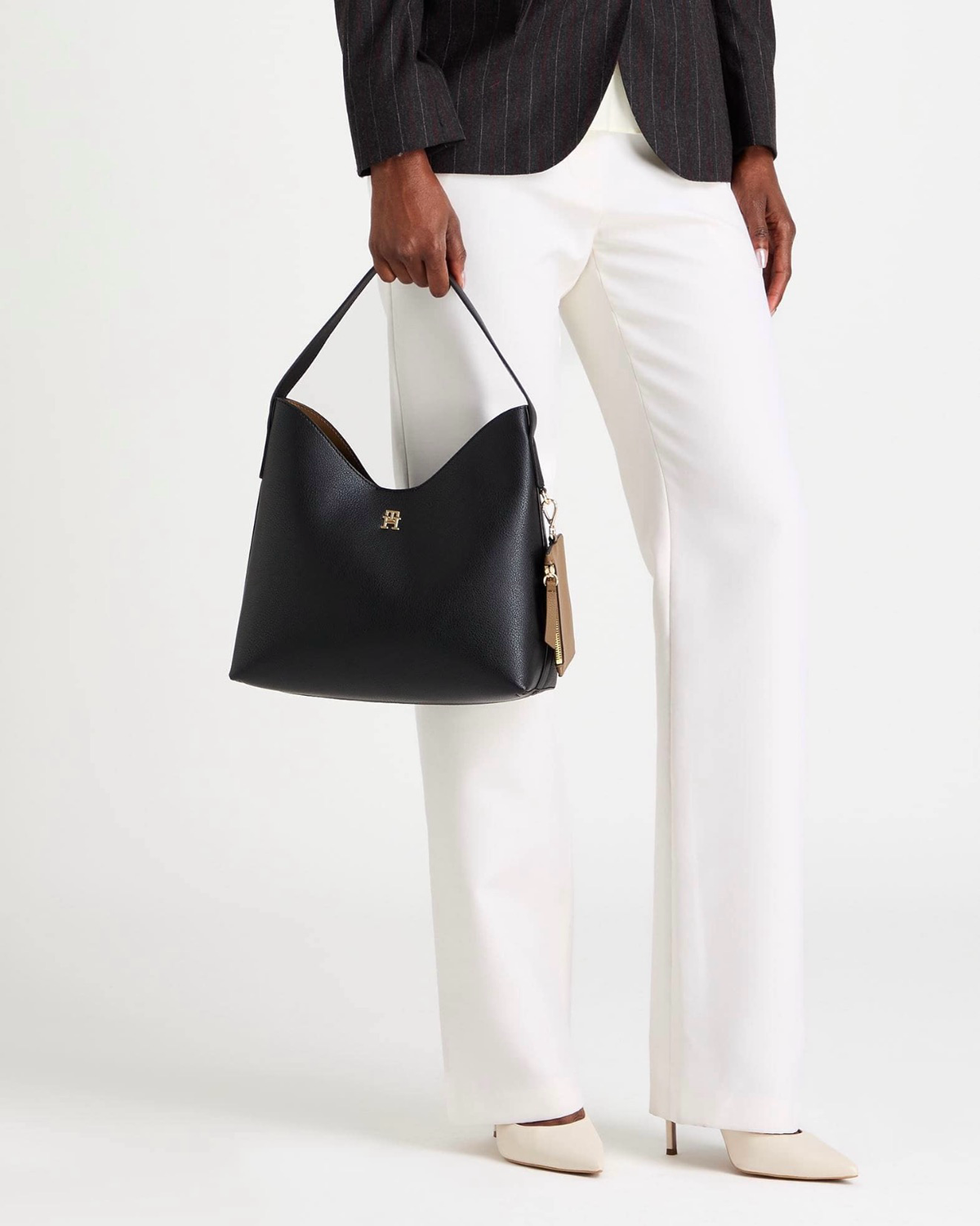 Tommy Hilfiger Bucket Bag