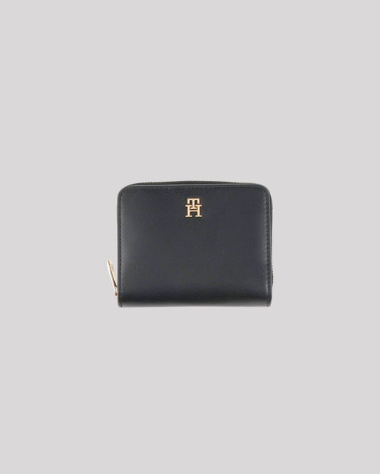 Tommy Hilfiger Wallets